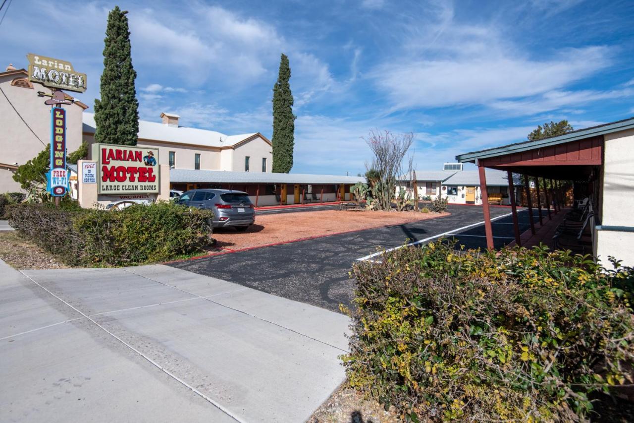 Larian Motel Tombstone Exterior photo
